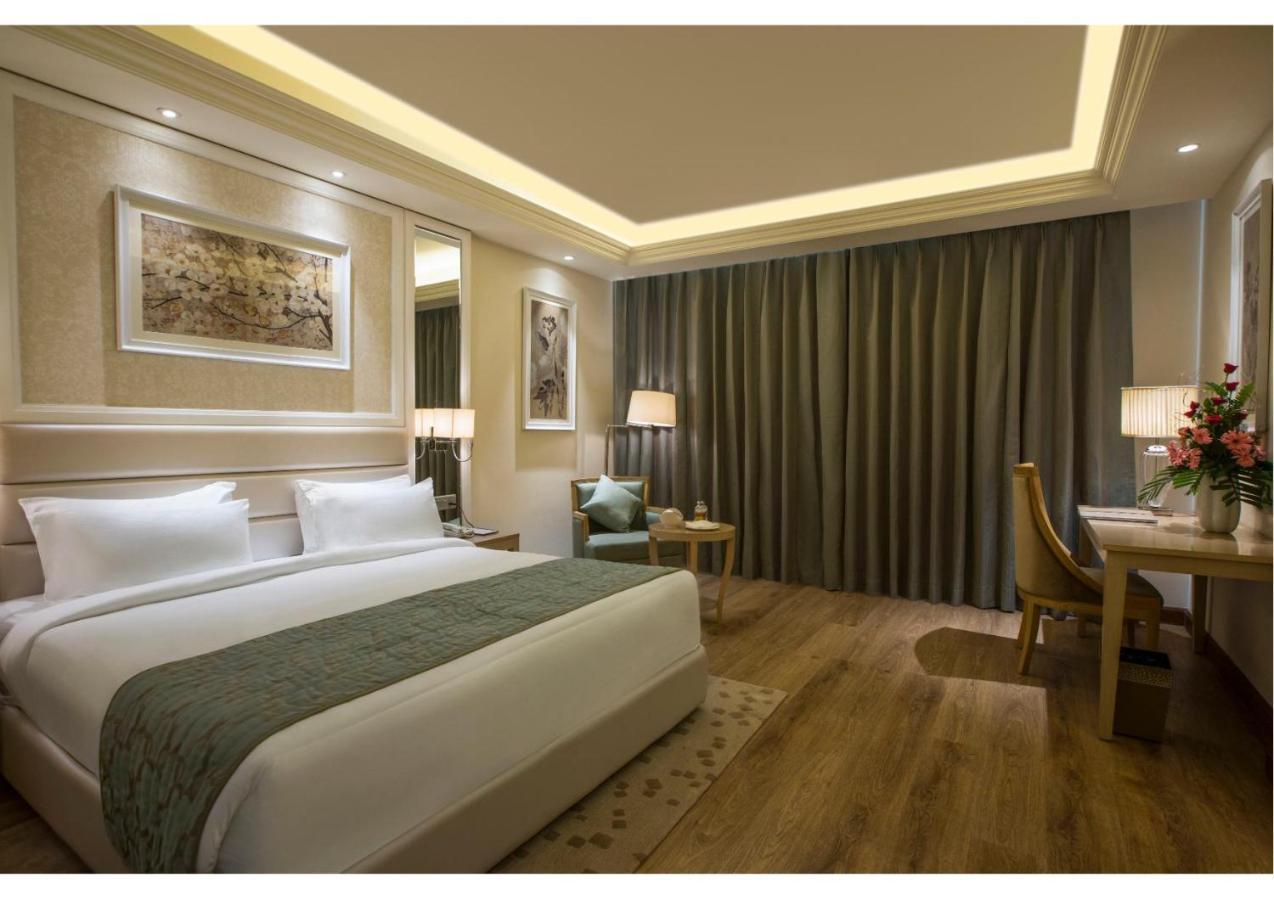 Singhania Sarovar Portico Rāipur Exterior foto